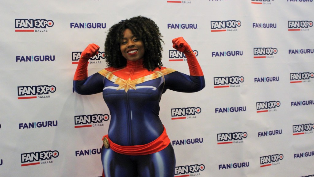 Captain Marvel cosplayer