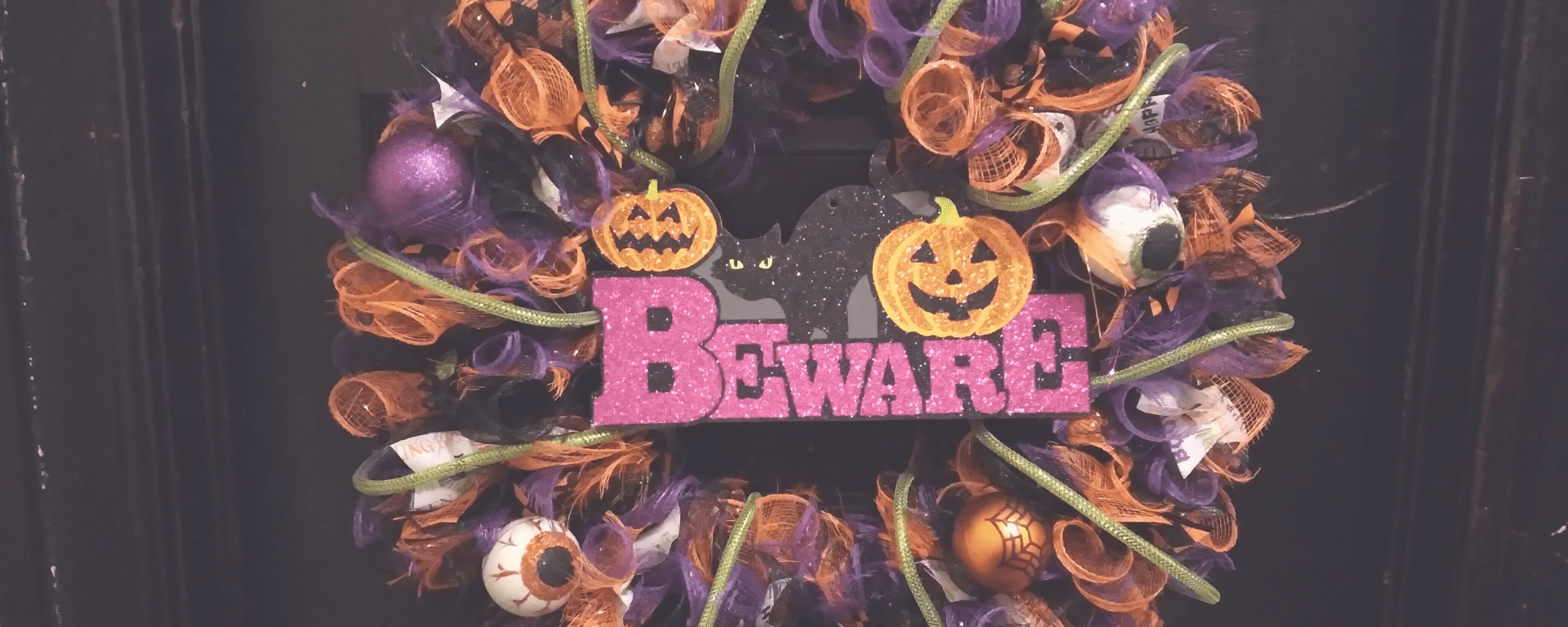 DIY Halloween wreath for your door