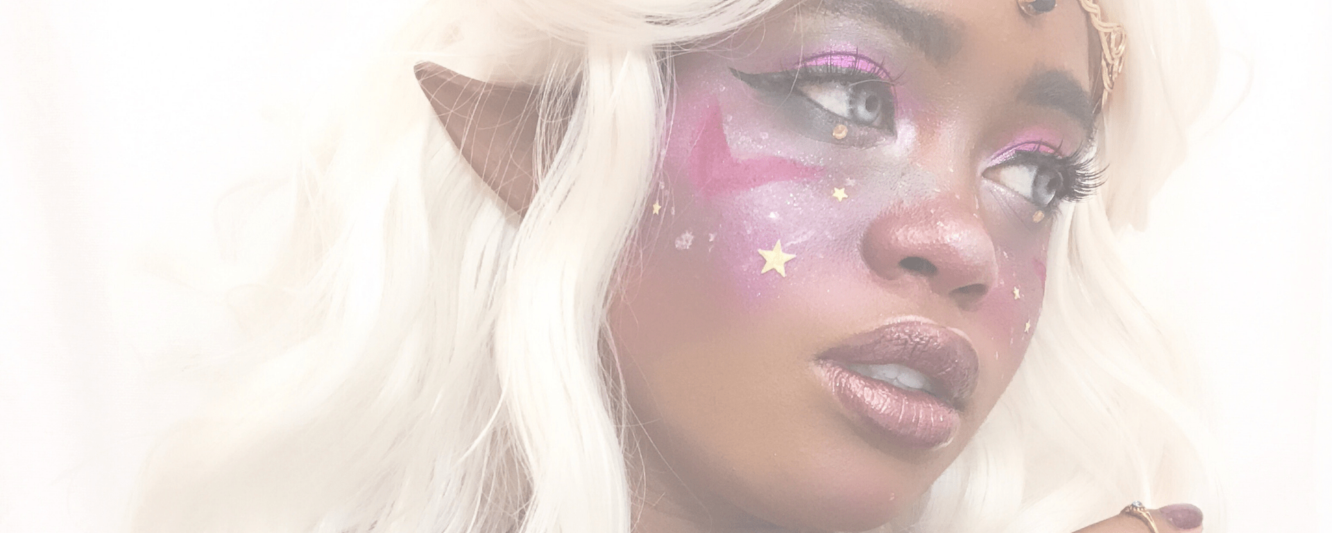 Keana Ghost cosplayer